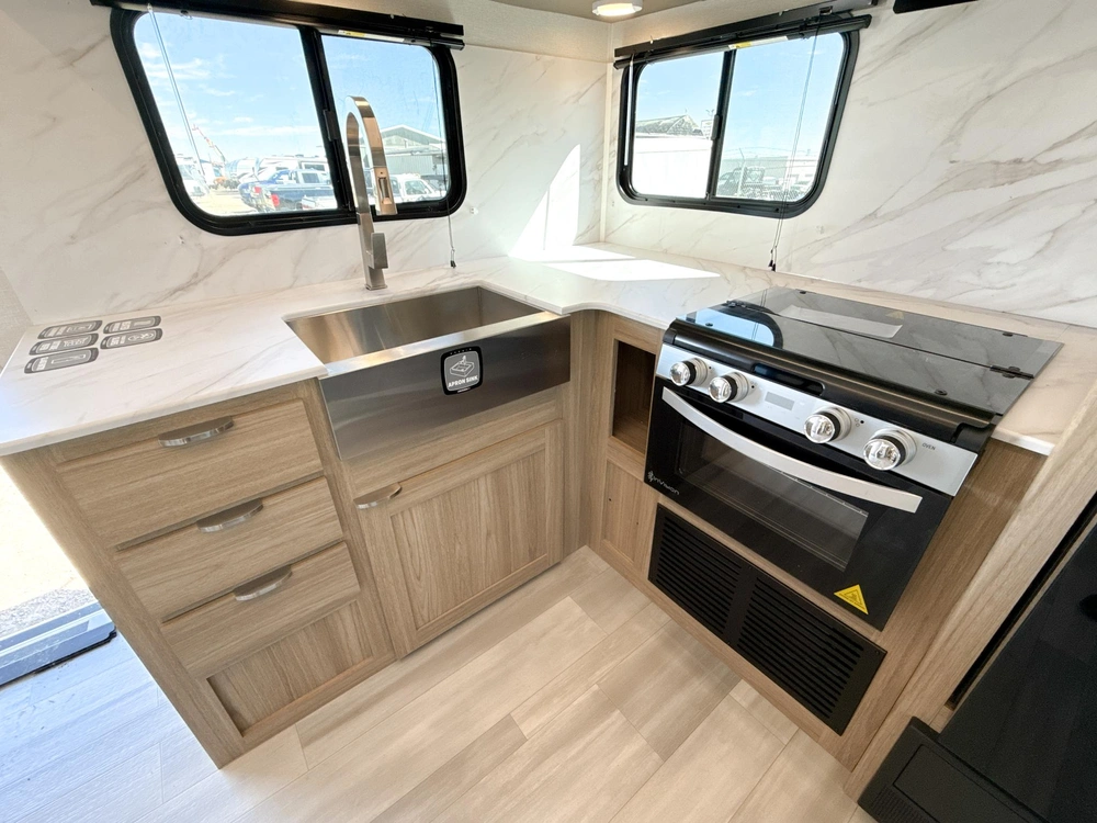 2025 Avenir Avenir A-25rk alt