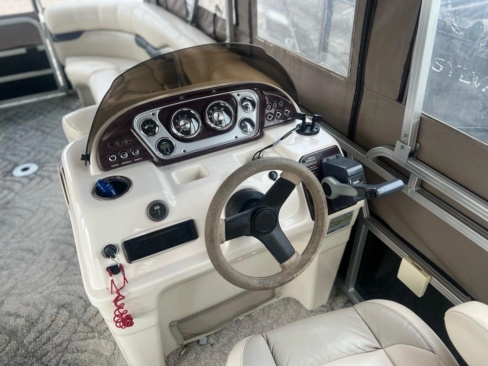 Sylvan 8522 Lz 2009 alt