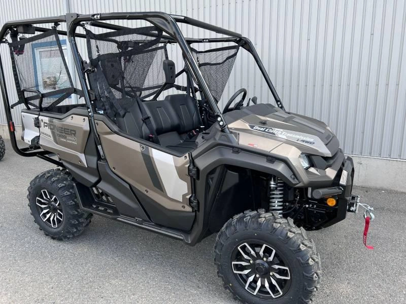 2024 Honda Pioneer 1000 5 Pl Trail Edition alt