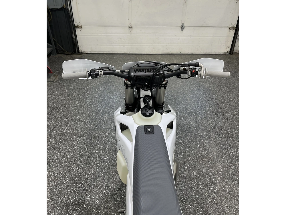 Husqvarna Te 300 Pro 2025 alt
