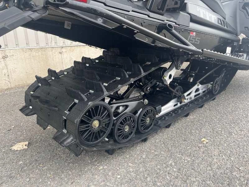 Polaris 650 Titan Adventure 1.8'' 7s 2025 alt