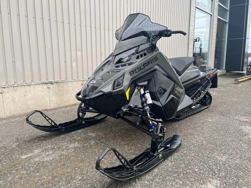 Polaris 850 Indy Vr1 137 2025 alt