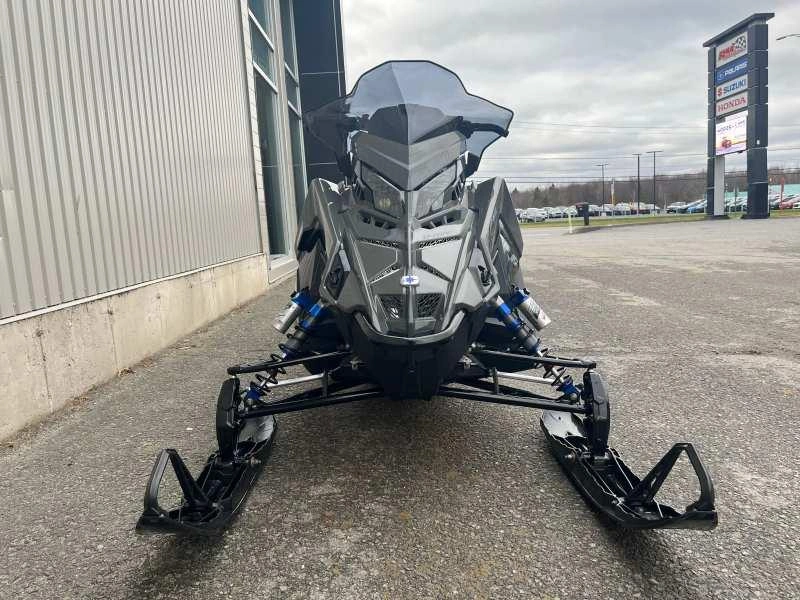 Polaris 850 Indy Vr1 137 2025 alt