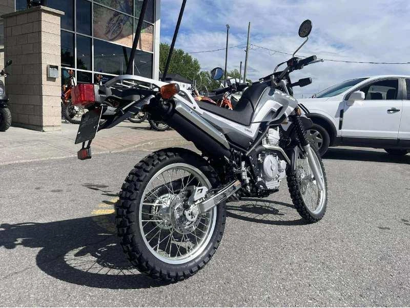 2024 Yamaha Xt 250 alt