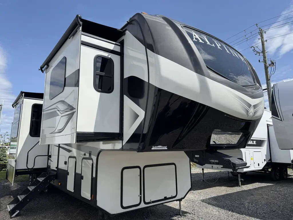 2022 Keystone RV ALPINE 3712KB