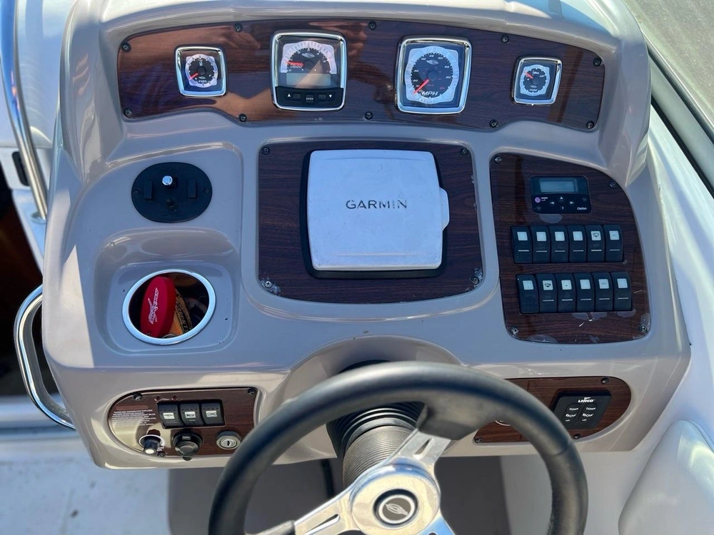 Chaparral Signature 250 2008 alt