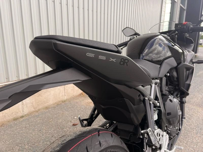 Suzuki Gsx-8r 2025 alt
