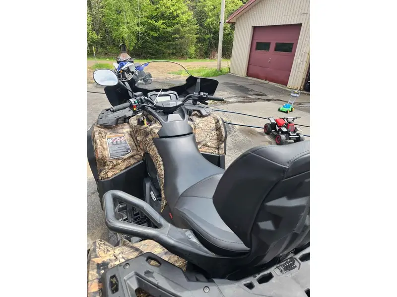 2021 Can-Am OUTLANDER 650 XT MAX