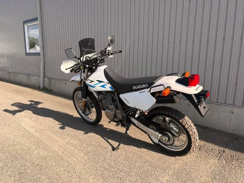 2024 Suzuki Dr650se alt