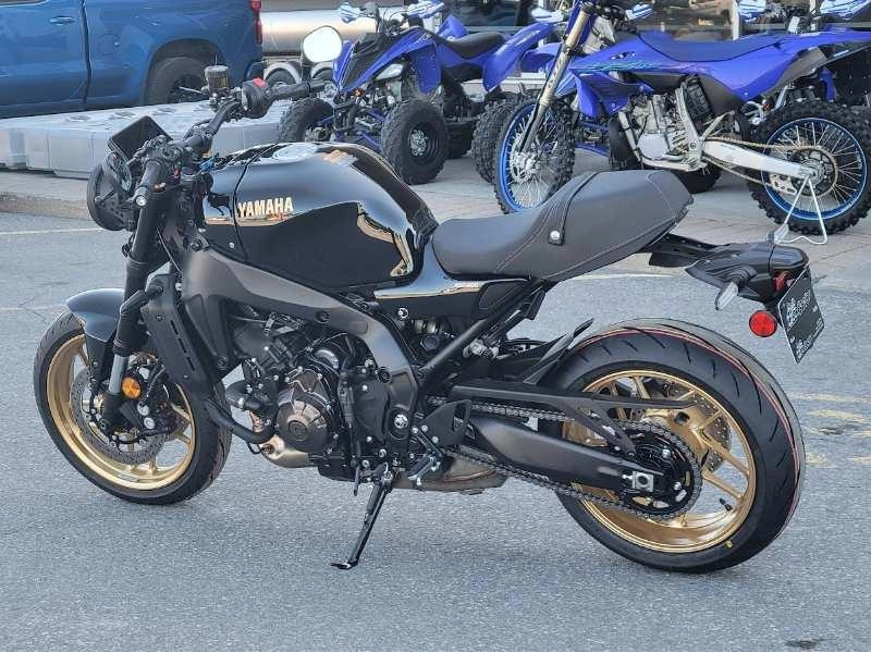 Yamaha Xsr900 2025 alt