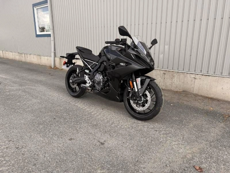 Suzuki Gsx-8r 2025 alt
