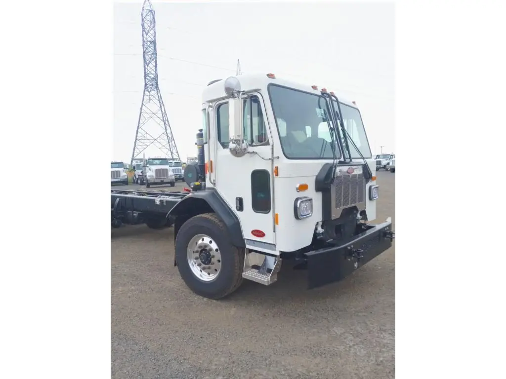 Peterbilt 520 2026