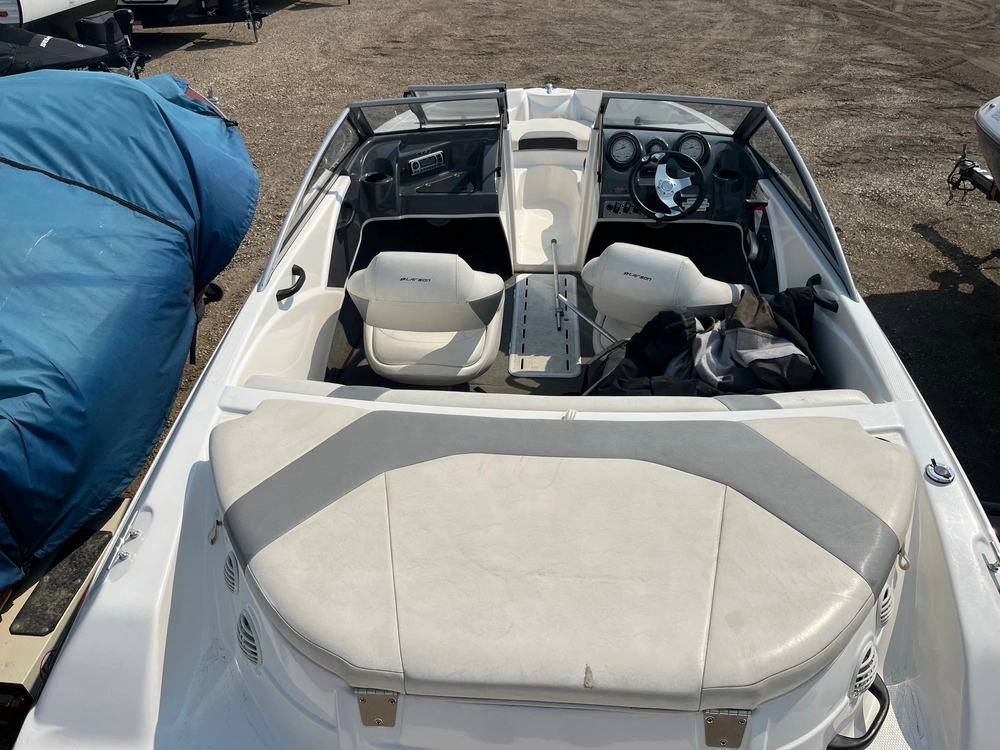 2013 Larson Lx 185s alt