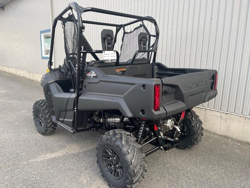 2025 Honda Pioneer 700-2p Dlx alt