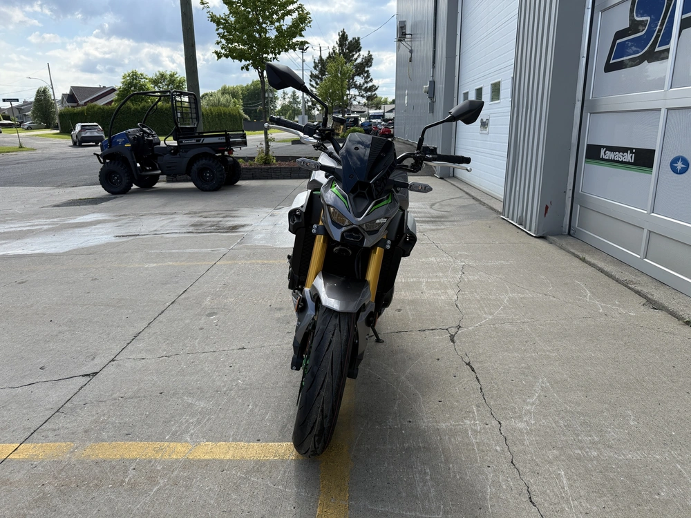 Kawasaki Z900 Se 2025 alt