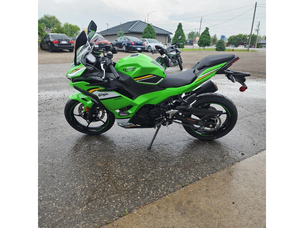 2025 Kawasaki Ninja 500 Se Krt Edition alt