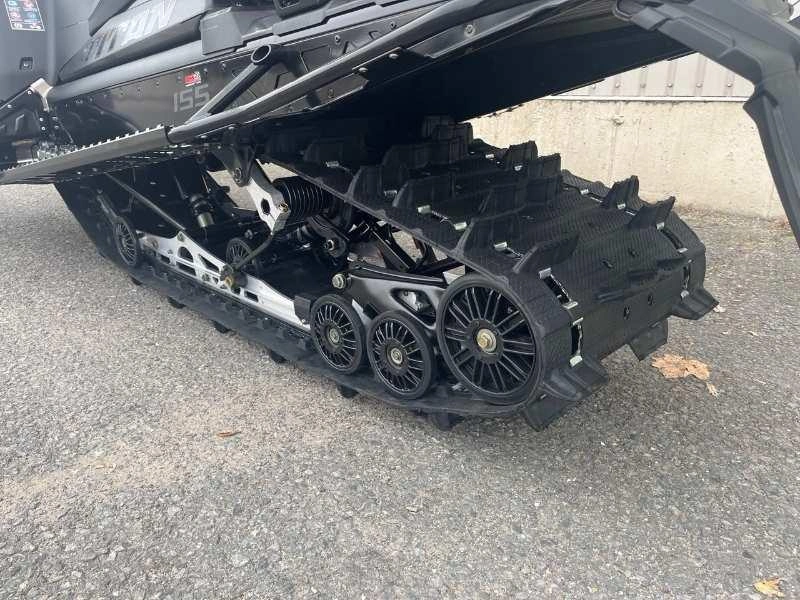 Polaris 650 Titan Adventure 1.8'' 7s 2025 alt