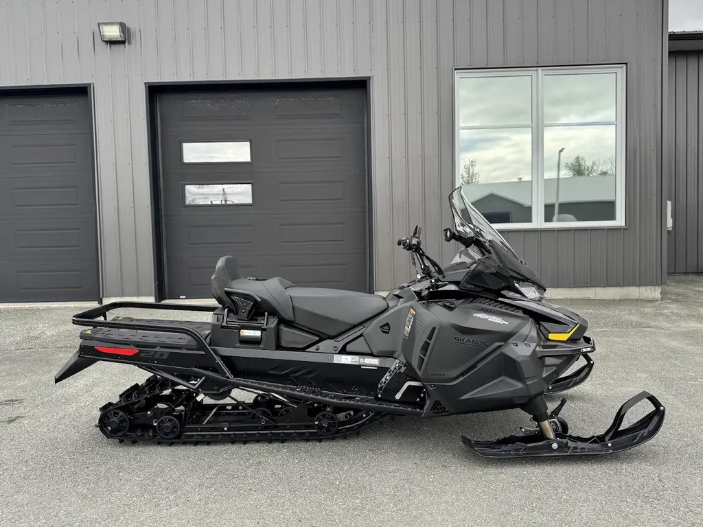 Ski-Doo SKANDIC LE 900 ACE 20"  2024