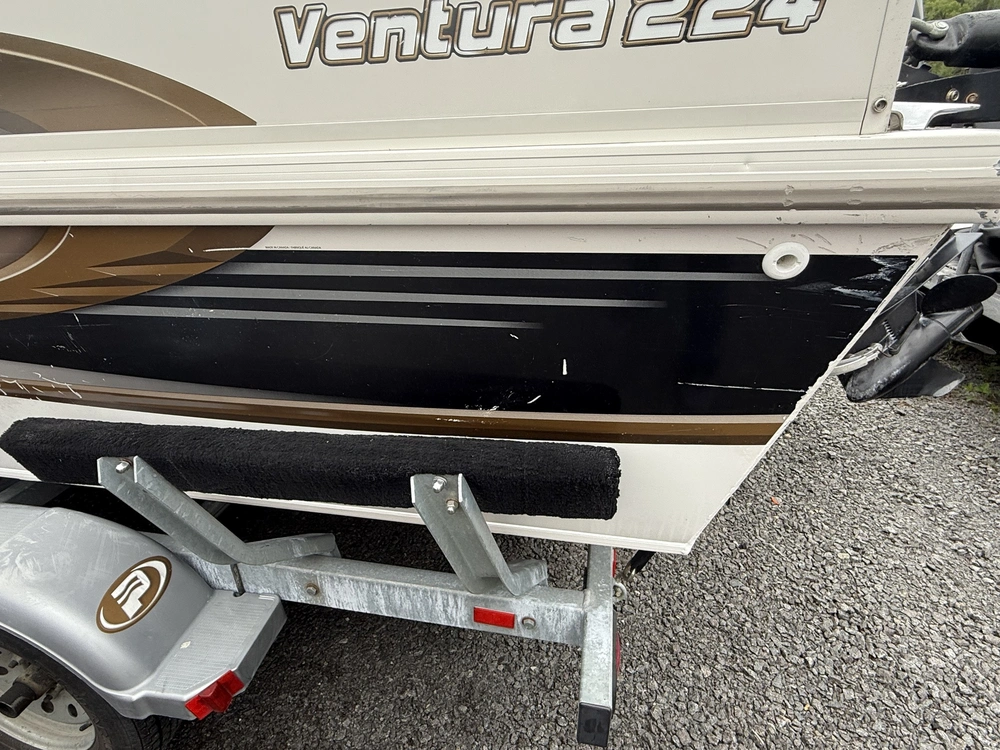 2011 Princecraft Ventura 224 alt