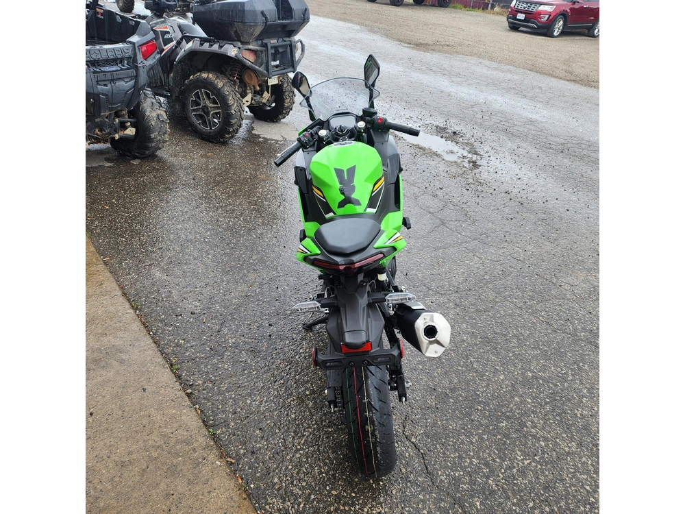2025 Kawasaki Ninja 500 Se Krt Edition alt