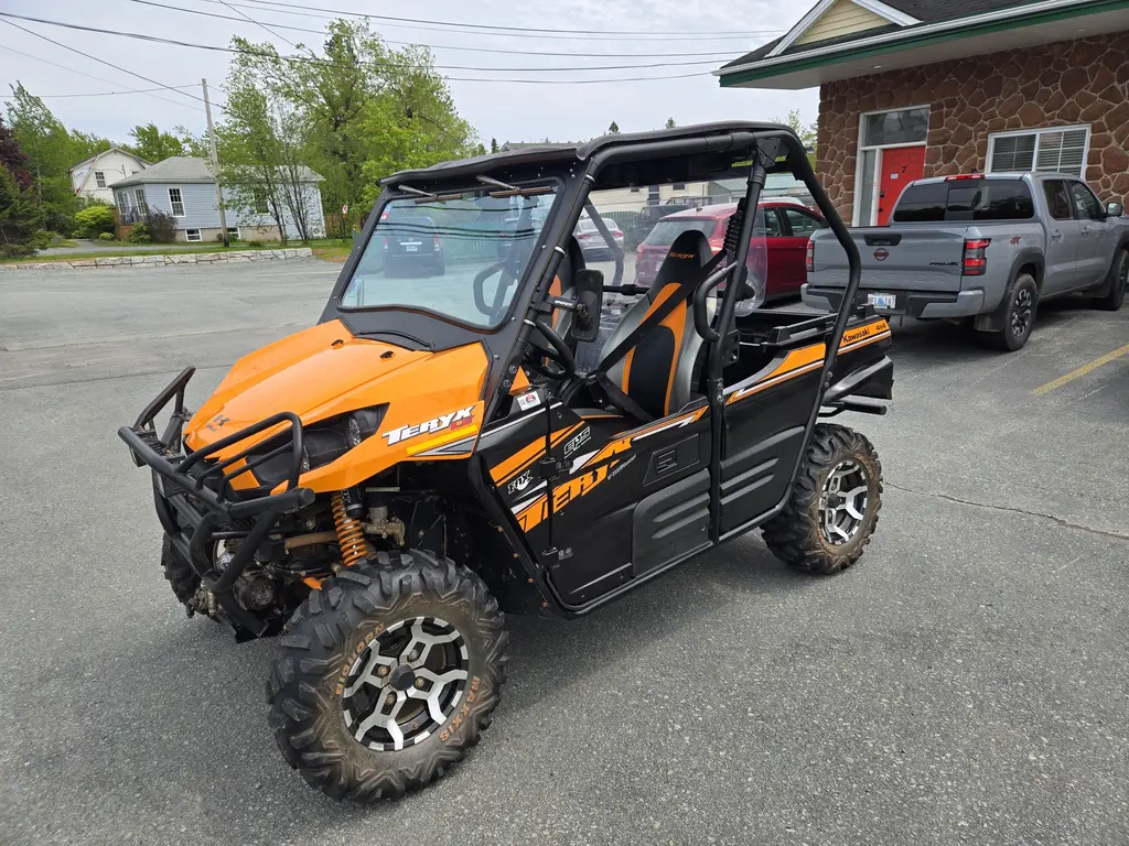 2019 Kawasaki TERYX 2 LE 
