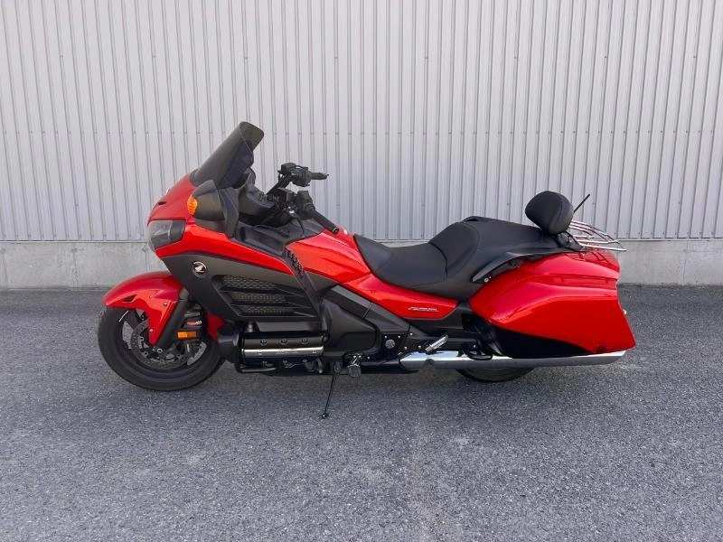 Honda Gold Wing F6b 2014 alt