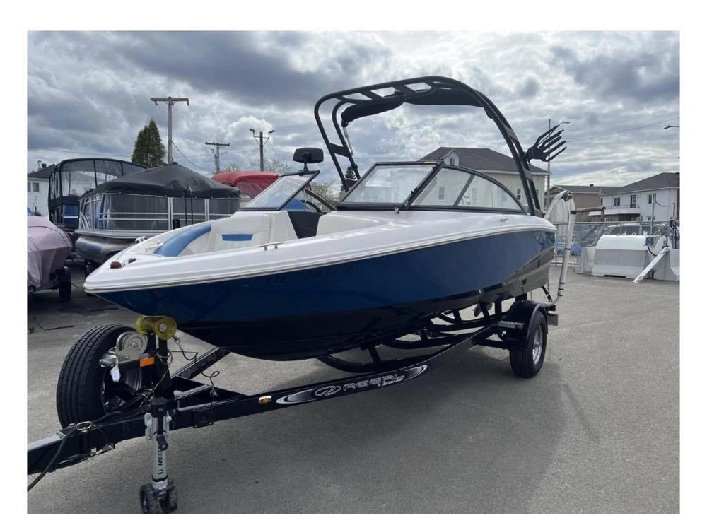2019 Regal Regal Surf 19 Pieds alt