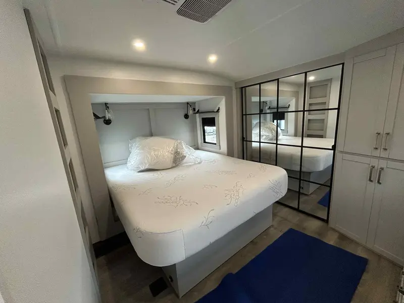 Brinkley RV Z3100 2024