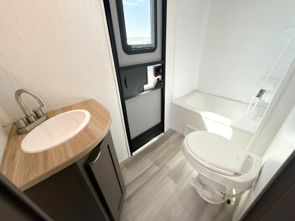 2025 Avenir Avenir A-27bh alt