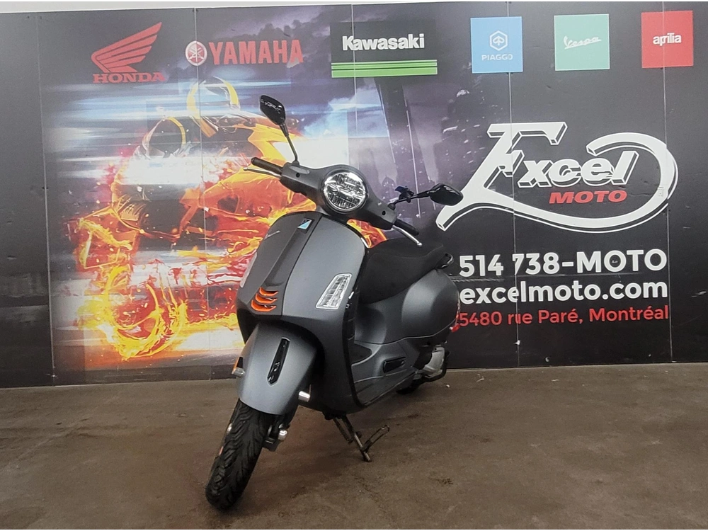 Vespa Gts 300 2024 alt