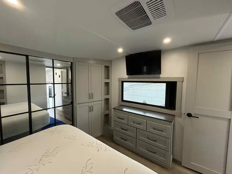 Brinkley RV Z3100 2024