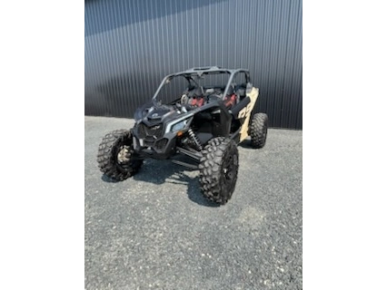 2022 Can-am Ssv Mav Rs Turbrr Tn 22 Rs Turbo Rr 72 - Desert Tan And Carbon Black alt