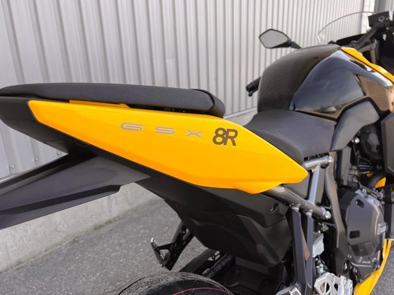 2025 Suzuki Gsx-8r alt