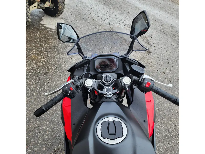 2025 Kawasaki Ninja 500 SE