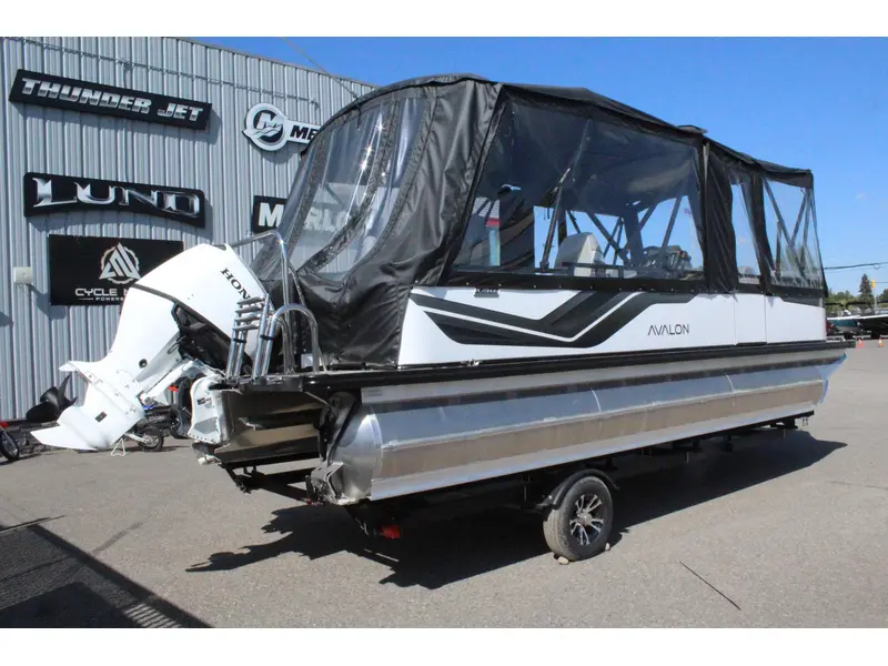 Avalon 2385 Venture 85 RF (Rear Fish) 2025