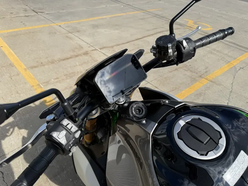 2025 Kawasaki Z900 SE thumbnail 7
