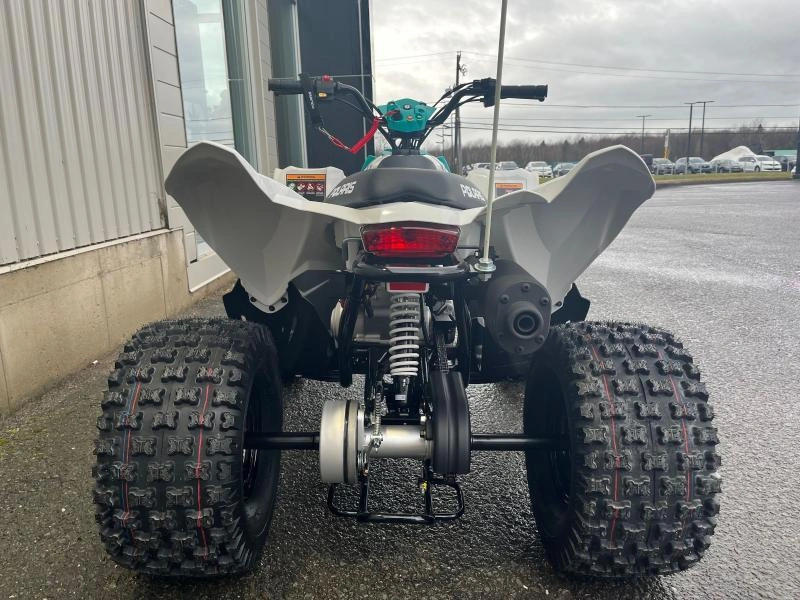 Polaris Outlaw 110 Efi - Blanc-vert 2025 alt