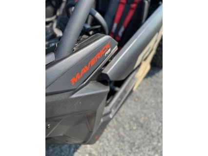 2022 Can-am Ssv Mav Rs Turbrr Tn 22 Rs Turbo Rr 72 - Desert Tan And Carbon Black alt