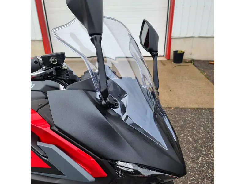 2025 Kawasaki Ninja 500 SE