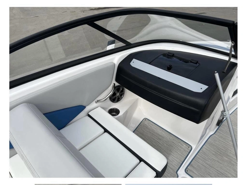 2019 Regal Regal Surf 19 Pieds alt