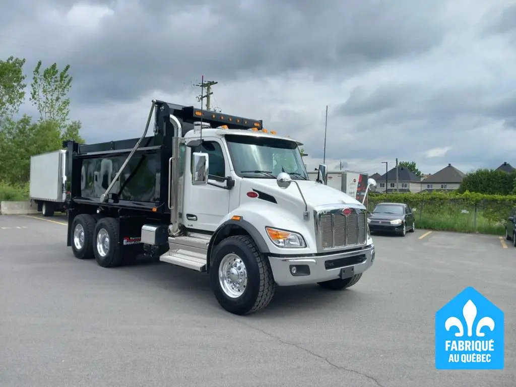 2025 Peterbilt 548 
