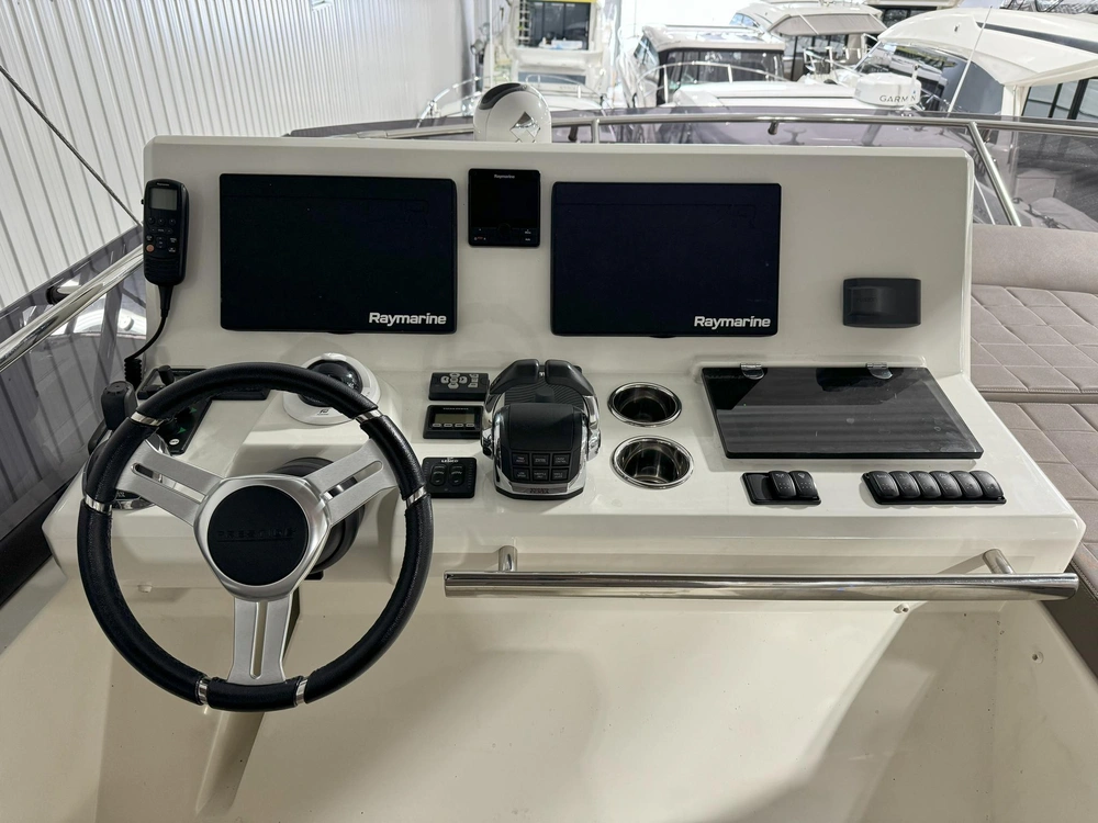 Prestige Yachts 520 Fly 2018 alt