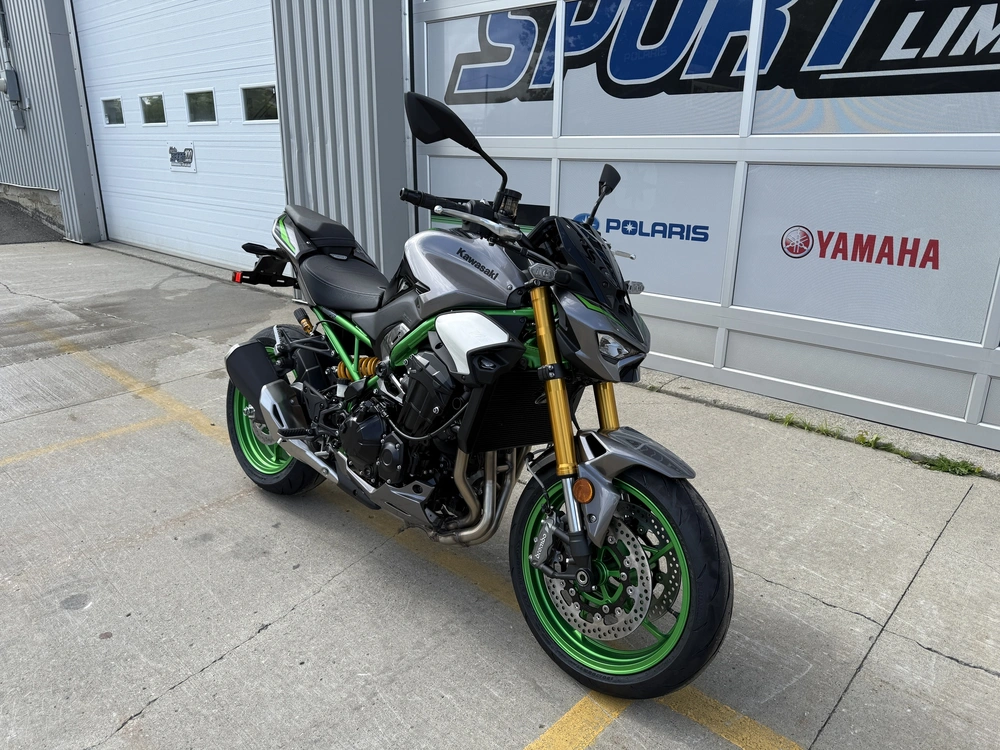 Kawasaki Z900 Se 2025 alt