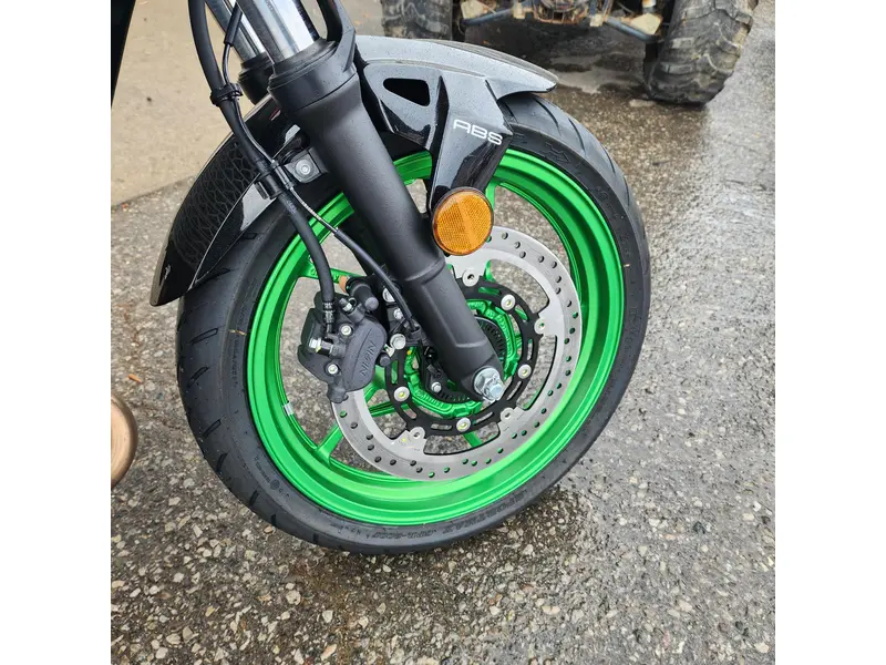 2025 Kawasaki Z500 SE