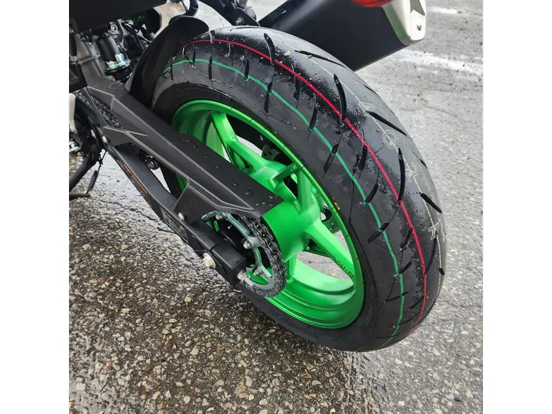 2025 Kawasaki Z500 SE