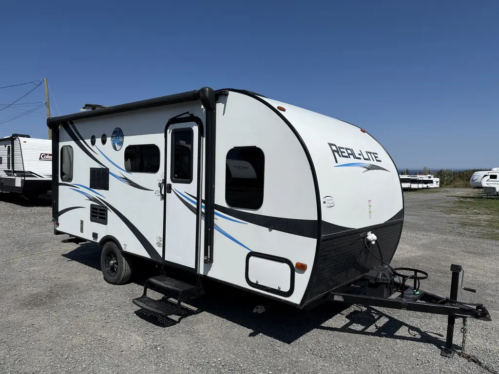 2017 Palomino 17BS Real Lite