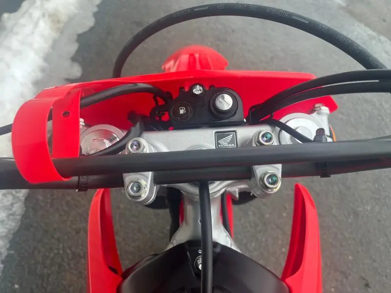 2025 Honda CRF250F thumbnail 6