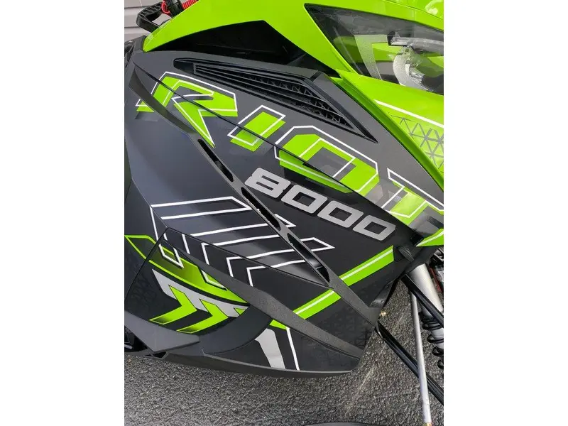 2024 Arctic Cat RIOT 8000 AS ATAC US GREE