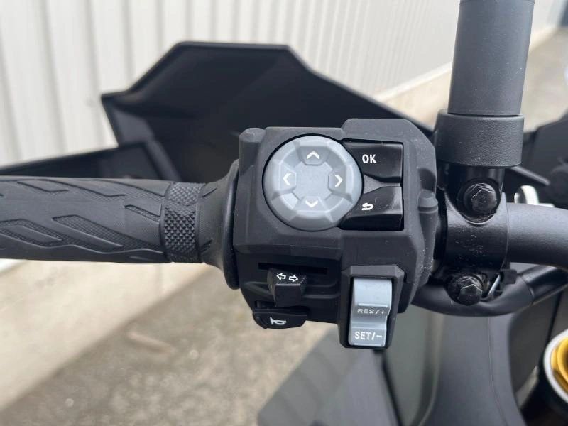 2024 Suzuki Gsx-s1000gx alt