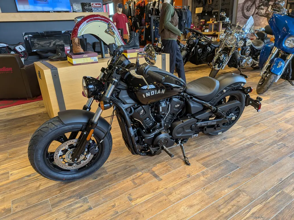 Indian Motorcycle Scout Bobber 2025 - Sixty